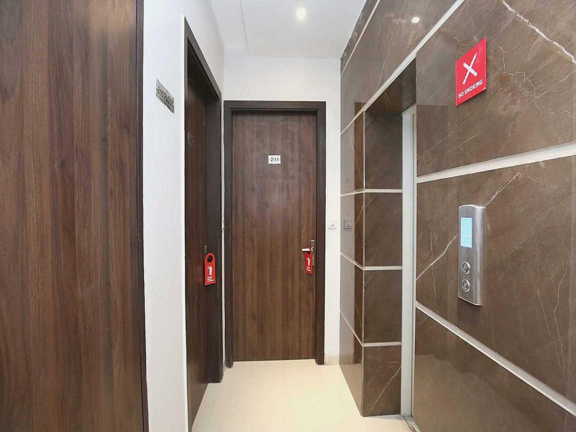 Hotel O Grand Star อัมริตสา ภายนอก รูปภาพ